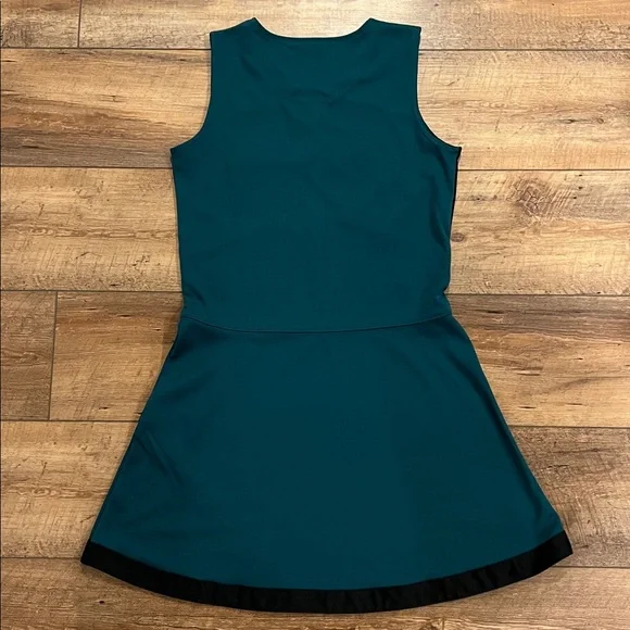 NFL Philadelphia Eagles Girls Captain Cheerleader Dress, YL (14) - Picture 4 of 5